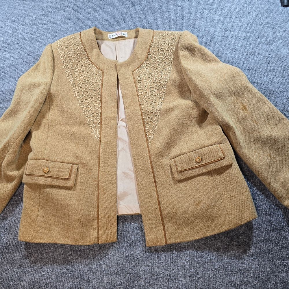 Vintage Style Camel Embroidered Blazer Womens S Boho Statement Jacket